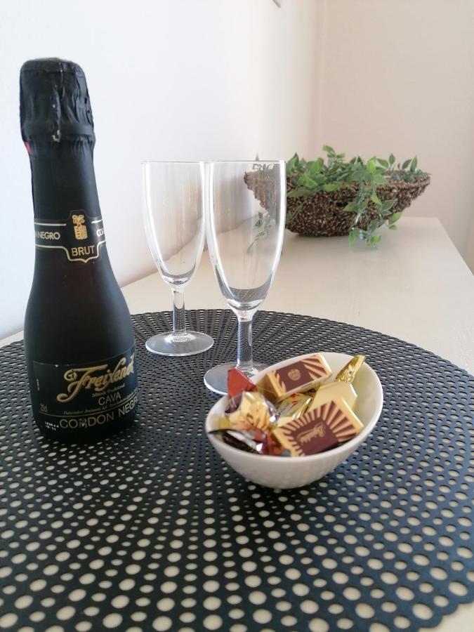Sing Apartment