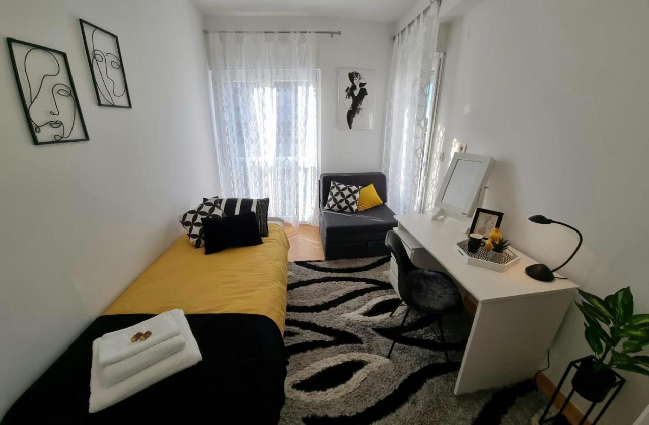 Sing Apartment *